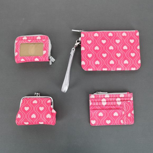 Buxton Swervy Hearts Print Vegan Leather Wizard Wallet - Picture 4 of 6